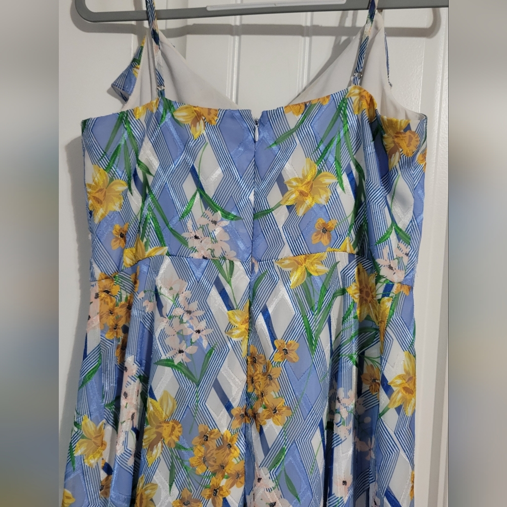 Intricate Patterned High-Low Sundress - Picture 6 of 6